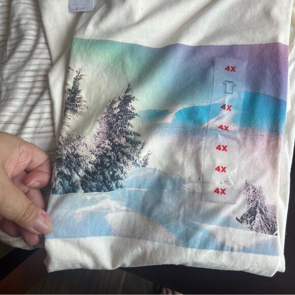 Old Navy Bright Pink and Cream Women's Tees - Picture 6 of 7